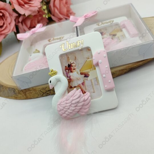 Kuğu Temalı 1 Yaş Doğum Günü Hediyelikleri